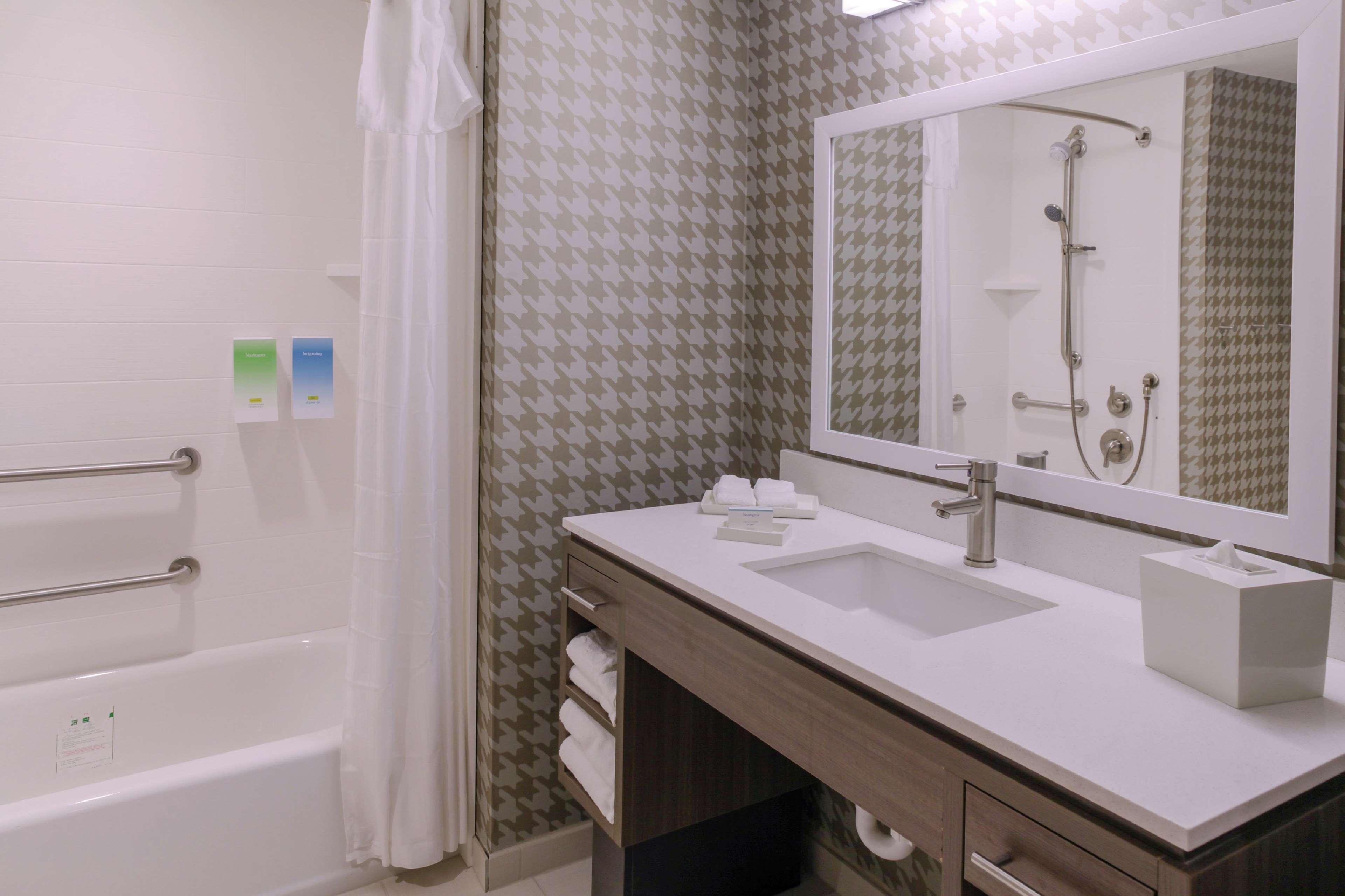 Home2 Suites By Hilton Louisville Airport Expo Center Εξωτερικό φωτογραφία
