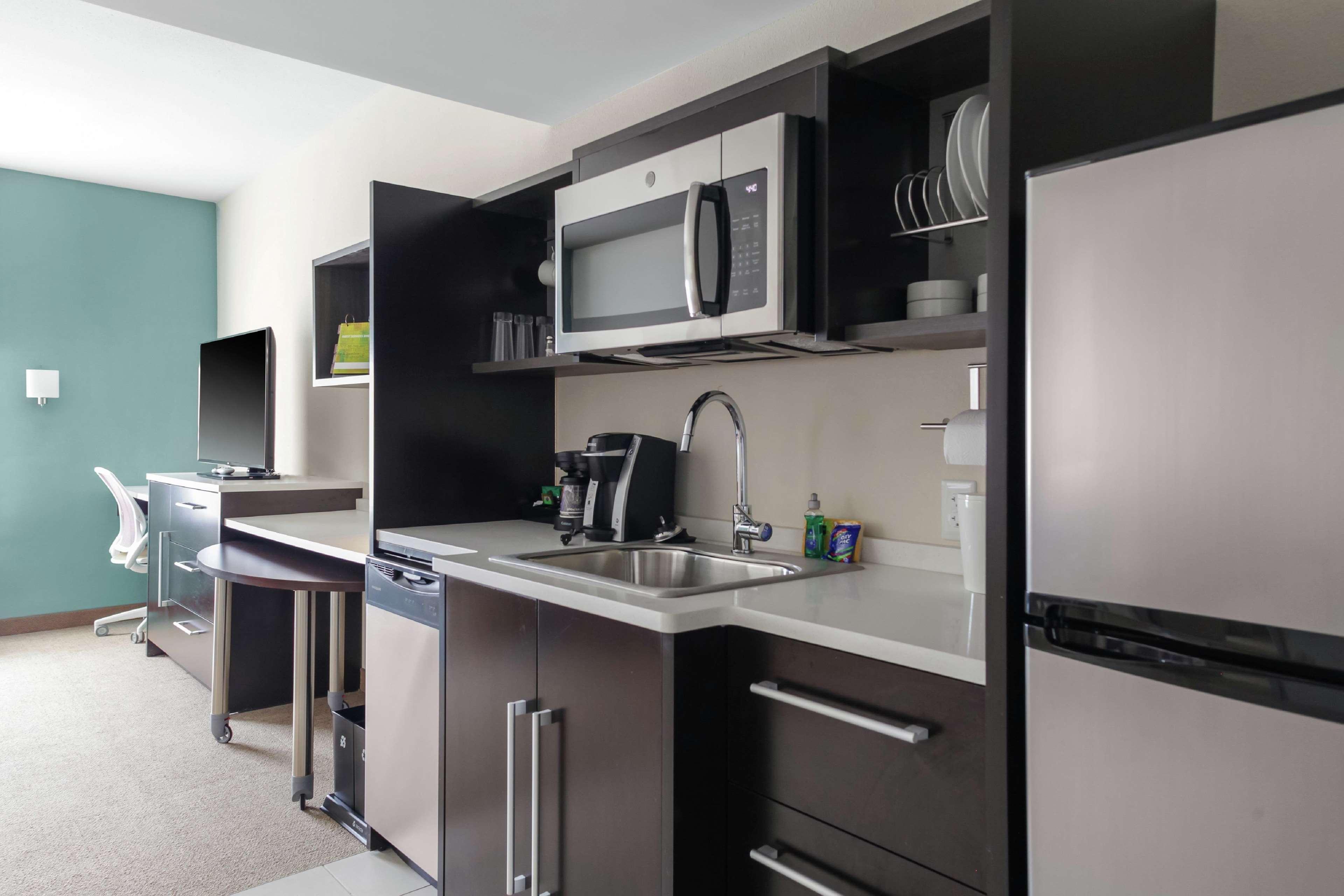 Home2 Suites By Hilton Louisville Airport Expo Center Εξωτερικό φωτογραφία