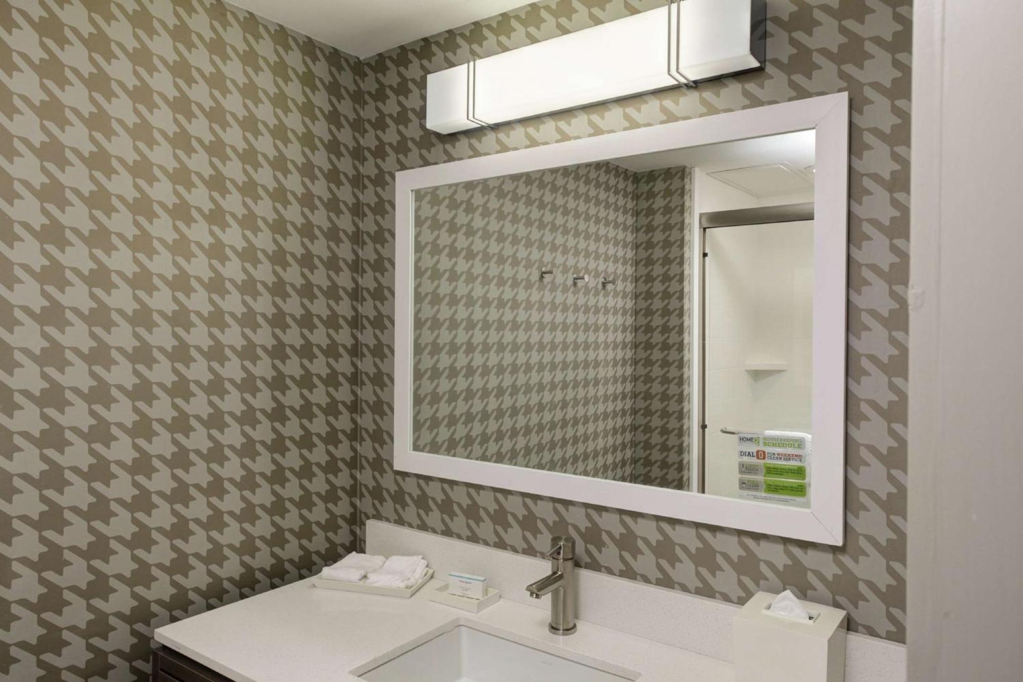 Home2 Suites By Hilton Louisville Airport Expo Center Εξωτερικό φωτογραφία